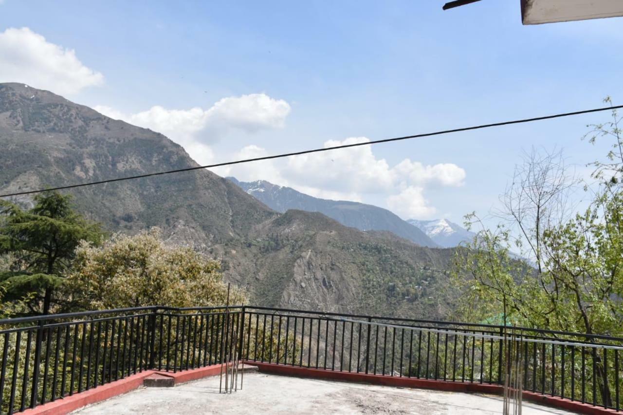 Hotel Misty Woods Dharamshala Esterno foto