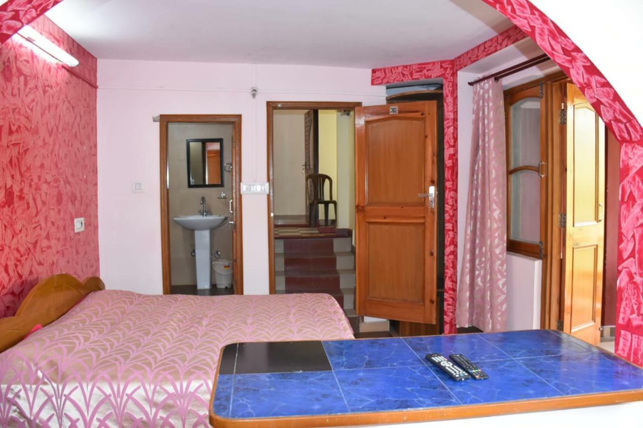 Hotel Misty Woods Dharamshala Esterno foto