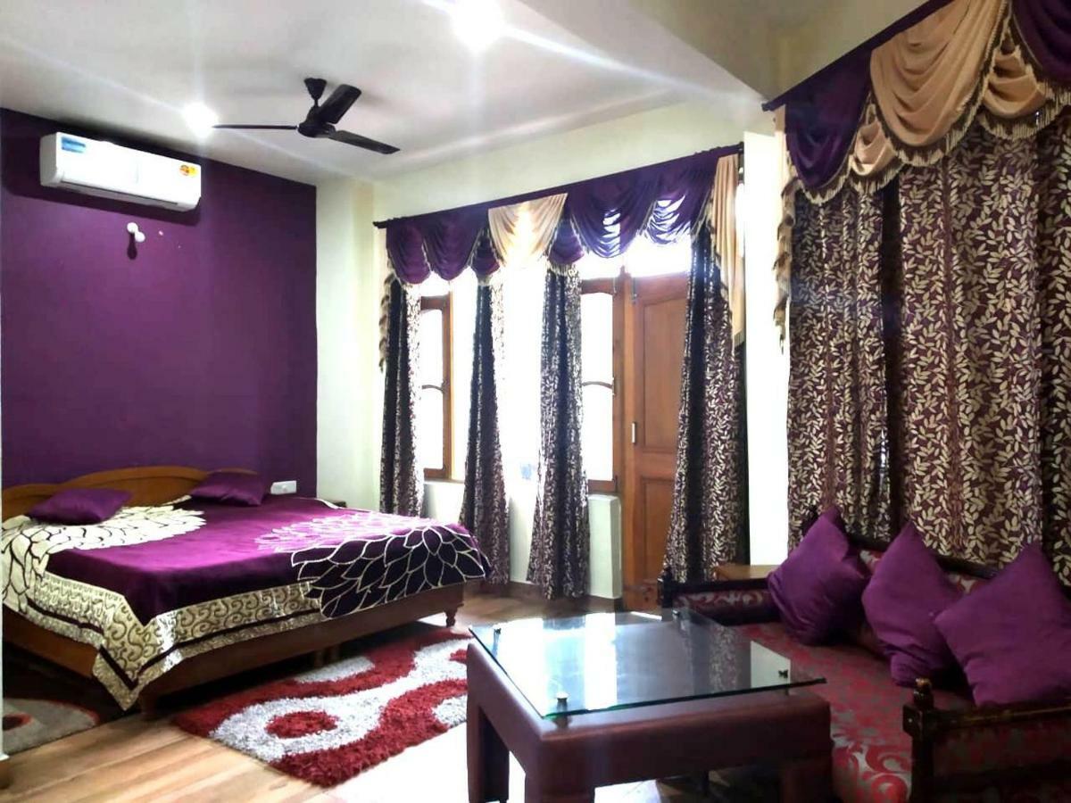 Hotel Misty Woods Dharamshala Esterno foto